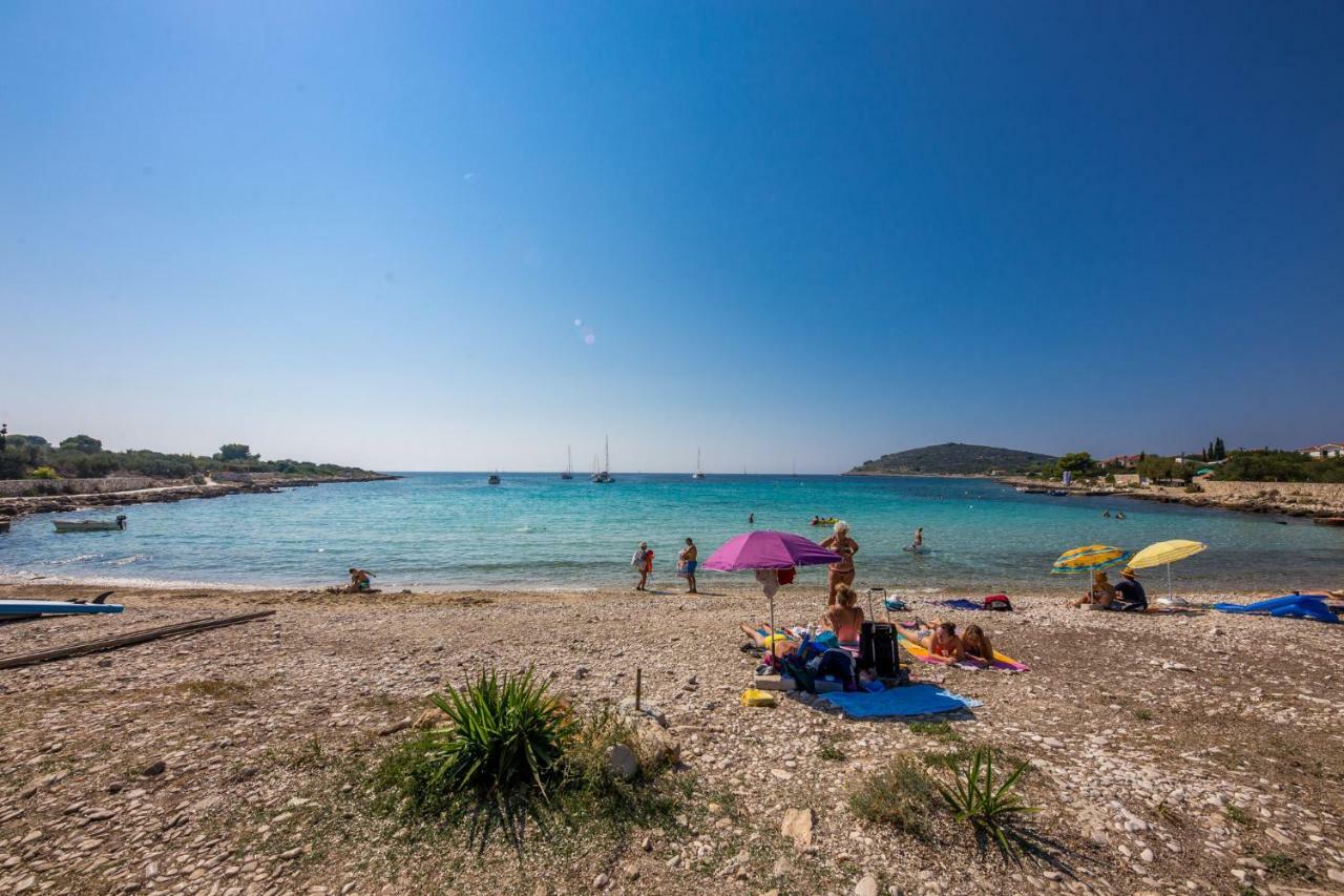 Appartamento Mare&Karlo Mali Drvenik Esterno foto