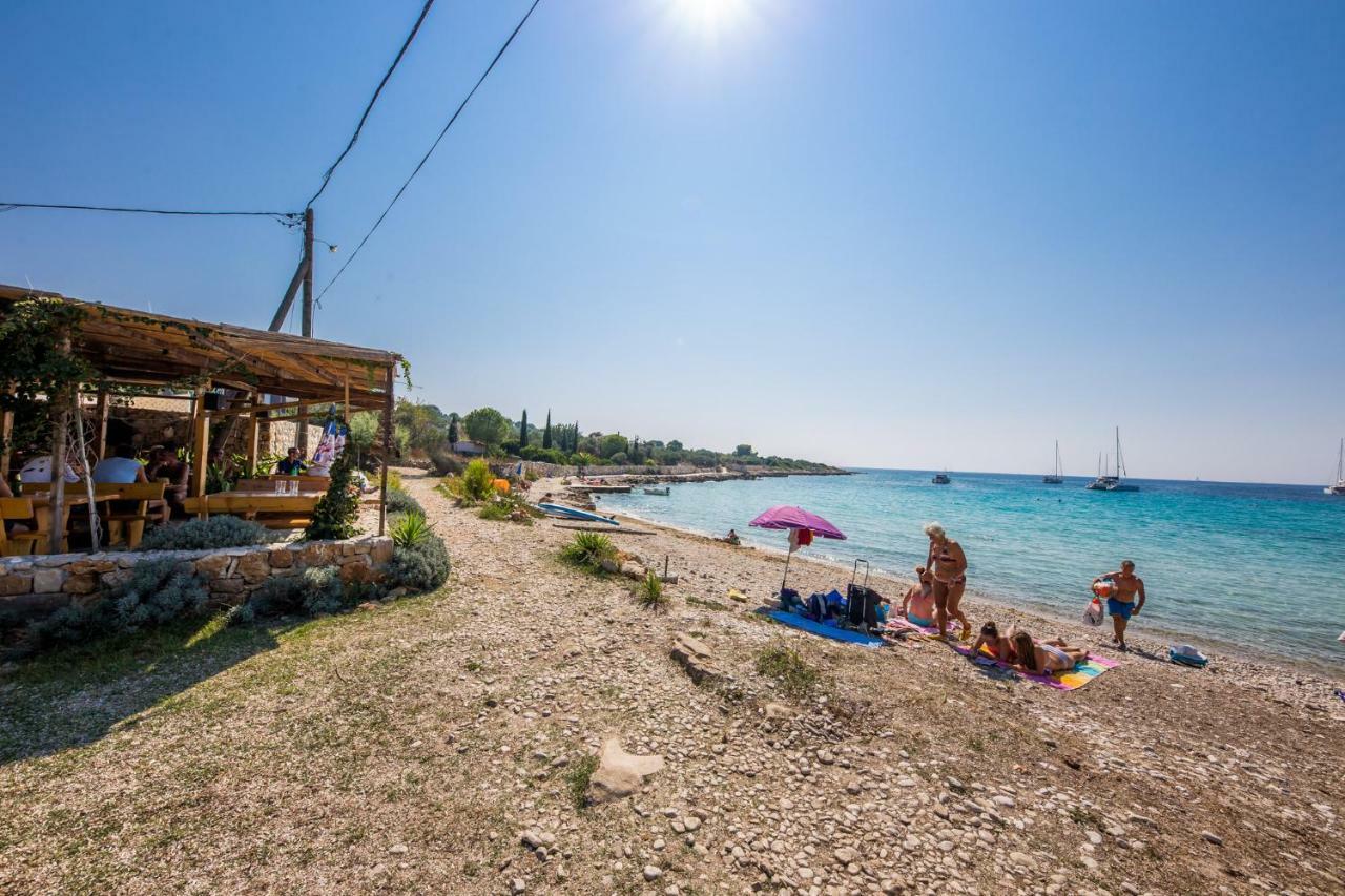 Appartamento Mare&Karlo Mali Drvenik Esterno foto