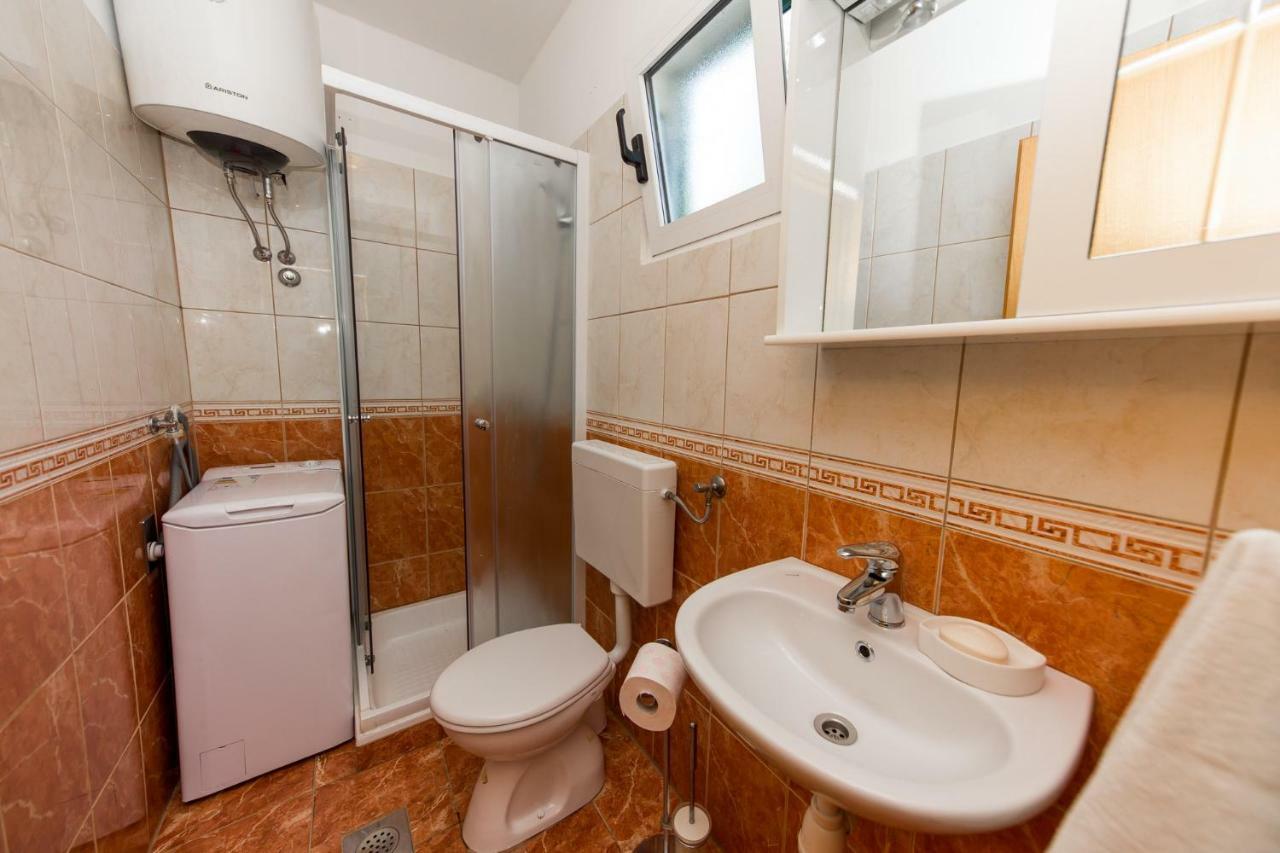 Appartamento Mare&Karlo Mali Drvenik Esterno foto