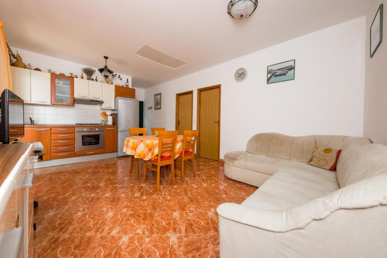 Appartamento Mare&Karlo Mali Drvenik Esterno foto